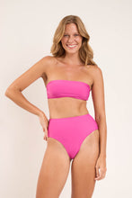 Load image into Gallery viewer, Model Front: Rio De Sol Bas Bottom Fluity-Amor Hotpants