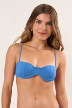 Load image into Gallery viewer, Gallery: Wednesday In Hawaii By Rio De Sol Haut Top Pacifica Coral