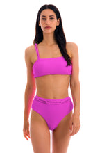 Load image into Gallery viewer, Model Front: Rio De Sol Ensemble Set St-Tpz-Pink Reto Hotpant-High