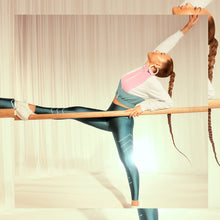 Load image into Gallery viewer, Image 04: Alto Giro Fitness Bas Legging Atlanta Fitas Refletivas Verde Strong