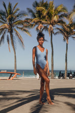 Load image into Gallery viewer, Image 05: Rio De Sol Une Pièce Solar-Celeste Zoe