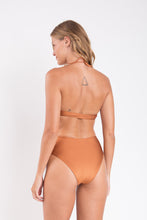 Load image into Gallery viewer, Model Back: Rio De Sol Haut Top Nocciola Mila