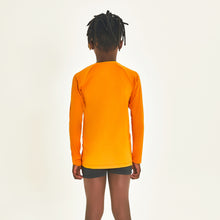 Load image into Gallery viewer, Model Back: Uv Line T-Shirt Longsleeve Uprpo Inf Amarelo Queimado Upf50+