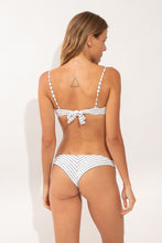 Load image into Gallery viewer, Model Back: Rio De Sol Bas Bottom Linea-White Nice