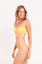 Load image into Gallery viewer, Image 04: Rio De Sol Bas Bottom Amarelo Cheeky-Crispy