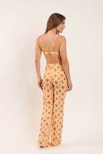 Load image into Gallery viewer, Model Back: Rio De Sol Pantalon De Plage Mosaico Pants Lana