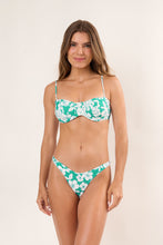 Load image into Gallery viewer, Model Front: Wednesday In Hawaii By Rio De Sol Haut Top Pua-Valley Coral