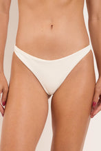 Load image into Gallery viewer, Gallery: Rio De Sol Bas Bottom Sand-Chantilly Leblon
