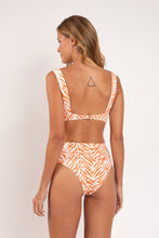 Load image into Gallery viewer, Model Back: Rio De Sol Bas Bottom Sahari Hotpants