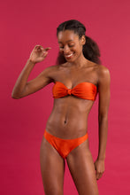Load image into Gallery viewer, Image 12: Rio De Sol Haut Top Paprica Bandeau-Joy