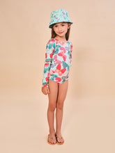 Load image into Gallery viewer, Model Front: Uv Line Bob Napoli Baby Borboletinha Upf50+