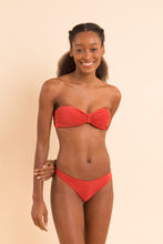 Load image into Gallery viewer, Image 11: Rio De Sol Ensemble Set Malibu-Chili Bandeau-Duo Essential