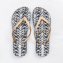Load image into Gallery viewer, Product Front: Rio De Sol Tongs Ikat Slim