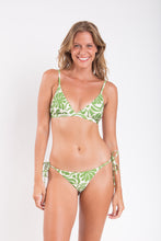 Load image into Gallery viewer, Model Front: Rio De Sol Bas Bottom Flow Ibiza-Comfy