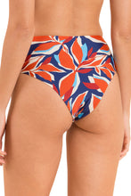 Load image into Gallery viewer, Image 07: Rio De Sol Bas Bottom Leaves Hotpants