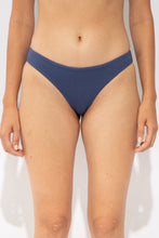 Load image into Gallery viewer, Gallery: Rio De Sol Bas Bottom Carmel-Blue Essential-Comfy