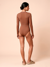 Load image into Gallery viewer, Model Back: Uv Line Une Pièce Long Sleeve Swimsuit Macae Brown Upf50+