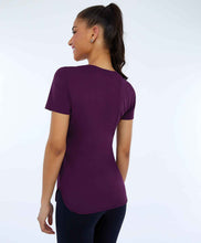 Load image into Gallery viewer, Model Back: Alto Giro Fitness Haut T-Shirt Skin Fit Inspiracionais Roxo