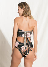 Load image into Gallery viewer, Image 05: Maaji Une Pièce Yvonne Python