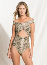 Load image into Gallery viewer, Image 08: Maaji Une Pièce Yvonne Python