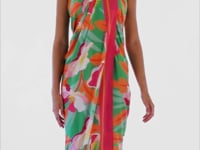 Load and play video in Gallery viewer, Video: Rio De Sol Pareo Green Bloom Canga