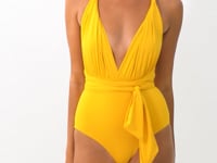 Load and play video in Gallery viewer, Video: Rio De Sol Une Pièce Solar Marina