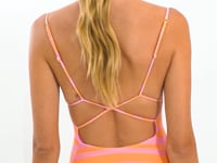 Load and play video in Gallery viewer, Video: Rio De Sol Une Pièce Solea Attaya