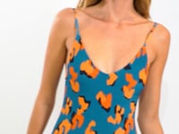 Load and play video in Gallery viewer, Video: Rio De Sol Une Pièce Luma Hype