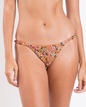 Load image into Gallery viewer, Gallery: Rio De Sol Bas Bottom Bouquet Essential-Rev