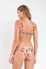 Load image into Gallery viewer, Model Back: Rio De Sol Bas Bottom Kauai Italy
