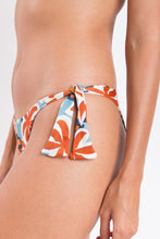 Load image into Gallery viewer, Image 06: Rio De Sol Bas Bottom Kauai Italy