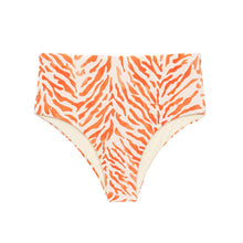 Load image into Gallery viewer, Product Front: Rio De Sol Bas Bottom Sahari Hotpants