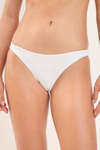 Load image into Gallery viewer, Gallery: Rio De Sol Bas Bottom Sand-White Leblon