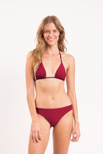 Load image into Gallery viewer, Model Front: Rio De Sol Bas Bottom Touch-Carmim Essential-Comfy