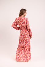Load image into Gallery viewer, Model Back: Rio De Sol Vêtement De Plage Mirage Long Dress Verona