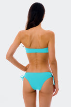 Load image into Gallery viewer, Model Back: Rio De Sol Ensemble Set Breeze Bandeau-Reto Madrid