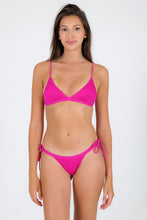 Load image into Gallery viewer, Model Front: Rio De Sol Ensemble Set Cotele-Amaranto Tri-Fixo Rio