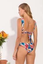 Load image into Gallery viewer, Model Back: Rio De Sol Ensemble Set Maui Halter-Cos Madrid