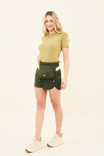 Load image into Gallery viewer, Image 08: Uv Line Fitness Robes Bag-Foldable Windbreaker Jacket Verde Militar