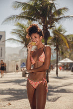 Load image into Gallery viewer, Image 05: Rio De Sol Ensemble Set Ditsy-Butter Lia Lacinho
