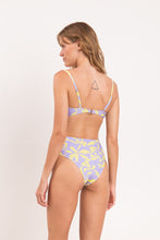Load image into Gallery viewer, Image 09: Rio De Sol Ensemble Set Glow Bandeau-Joy Hotpants
