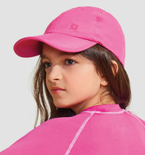 Load image into Gallery viewer, Model Front: Uv Line Casquette Cap Teens Colors Inf Pink Upf50+
