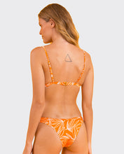 Load image into Gallery viewer, Image 07: Rio De Sol Ensemble Set Trail-Orange Tri-Fixo Essential
