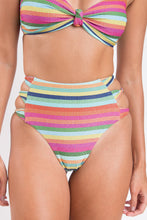 Load image into Gallery viewer, Image 09: Rio De Sol Ensemble Set Supercolor Bandeau-Joy Highwaist-Spin
