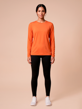Load image into Gallery viewer, Model Front: Uv Line T-Shirt Longsleeve Uvpro Fem Pitanga Upf50+
