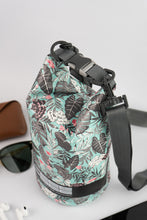 Load image into Gallery viewer, Image 02: Feelfree Sac De Plage Dry Tube 1,5L Tropical Organic Teal
