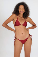 Load image into Gallery viewer, Model Front: Rio De Sol Bas Bottom Shimmer-Divino Ibiza-Rope
