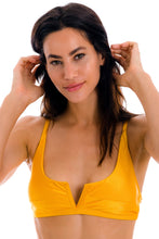 Load image into Gallery viewer, Gallery: Rio De Sol Haut Top Eden-Pequi Bra-V
