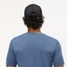 Load image into Gallery viewer, Model Back: Uv Line Casquette Cap Uv Pro Masc Black Upf50+
