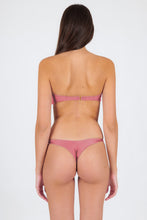 Load image into Gallery viewer, Model Back: Rio De Sol Ensemble Set Shimmer-Confetti Bandeau-Knot Nice-Fio
